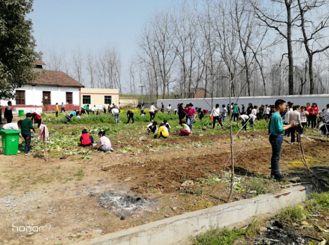 沅江市新华学校150名师生德育基地“大练兵”17