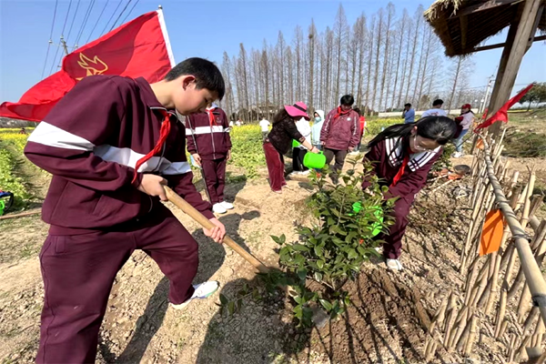 2基地植树活动